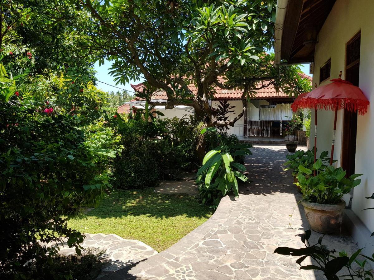 Villa Lumbalumba Lovina Exterior foto